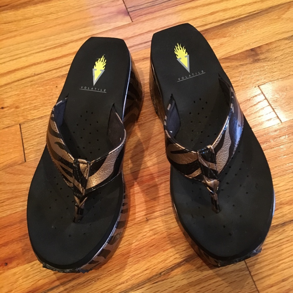 Volatile Platform Flip Flops - Size 7